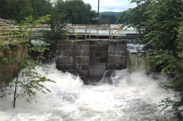 THOMPSON DAM 1TLEA Thompson Lake Environmental Association Maine